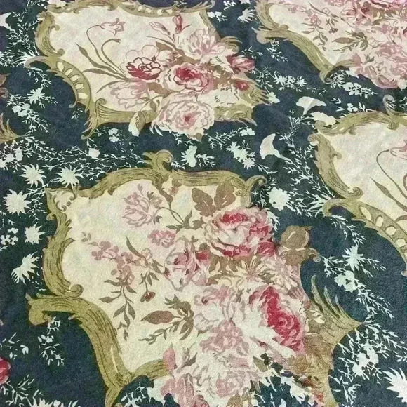 Amy Karyn for Chris Stone California Fabric 4.5 yards x 54” wide. 2007. - Picture 8 of 10